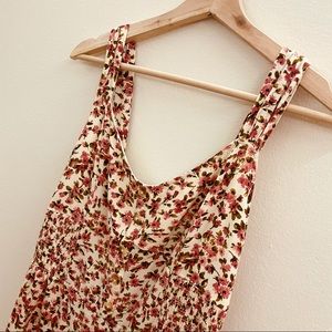 Flowery sleeveless dress